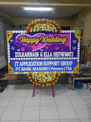 Papan Bunga di Manggarai